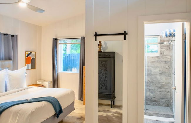 Walk to Wilton Drive - Spacious Quiet Villa 2 HOT TUB - Foto 7