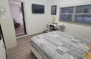 Private guest house in the heart of Miami! Surrounded by Miami's HOT spots! - Foto 9