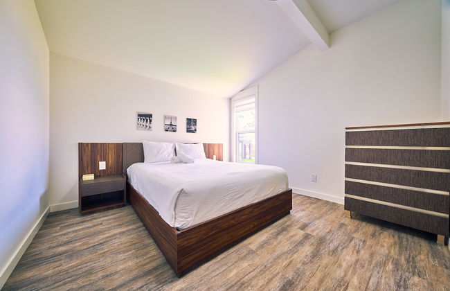 Long Beach Resort - Photo 29