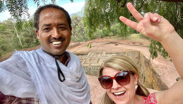 Tour de 3 días por las iglesias de Lalibela - Foto 4, ¡Foto con el guía!
