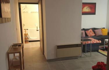 Cosy appartement RDC-terrasse et parking privé - Foto 10