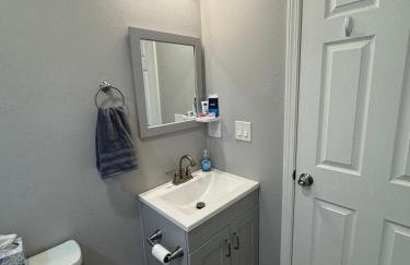 Spacious 2BR Apt with Balcony and 2 King Beds Sleeps 6 - Foto 7