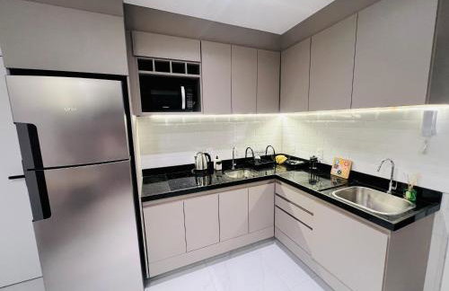 Flat Luxo com Coworking, Academia e Rooftop - WiFi 1Gb - Beira Mar 4 min - Foto 19