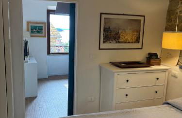 Castle Apartment with Lake View - Foto 22