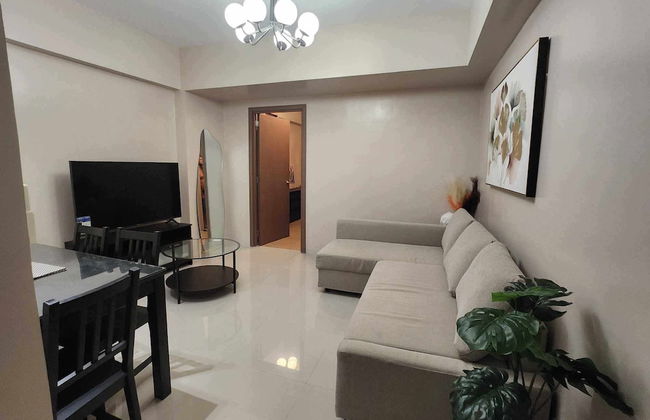 1 Bed Apartment - Sleeps 7 - Pool & Wifi - Photo 14