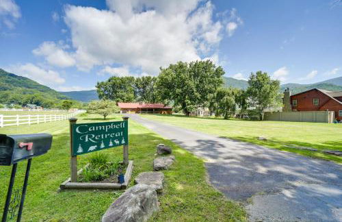 Campbell Retreat in Maggie Valley with Deck! - Foto 42