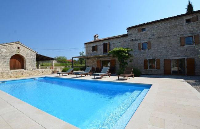 Majestic Rustical Kanfanar Villa With Pool - Foto 38