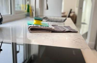 Clare Street - 3 bedroom house with private parking - Photo 16