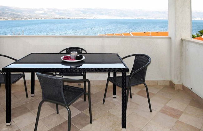 Sea-view Apartments With Pool, Terrace, and Outdoor Lounge in Scenic Čiovo Island - Foto 19