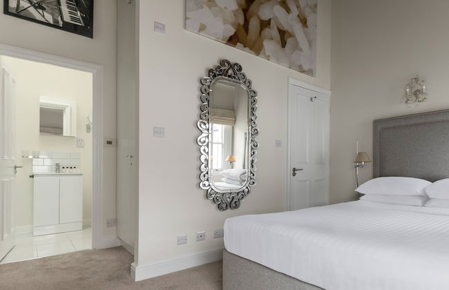 Codrington Mews III by Onefinestay - Photo 8