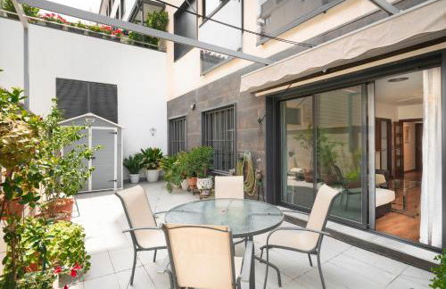 EnjoyGranada LUJO Piscina y Parking - Foto 20