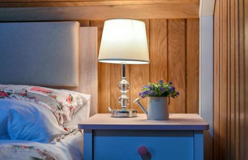 Slow leaving retreat in villa with heated pool, whirlpool, sauna, playground and barbeque in privacy near forest - Foto 36