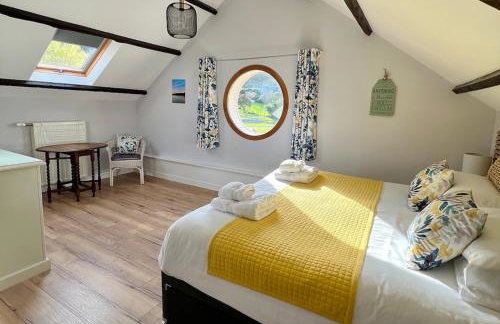 Quai du Val is a Charming Pet and Family Friendly Riverside Gite in Lehon close to Dinan Sleeps 7 - Photo 5