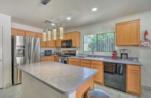 2 Mi to State Farm Stadium! Family-Friendly Home - Photo 9