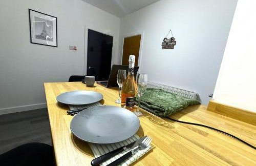 Stylish 3BR 18mins to Peak District,Free, Parking Wifi,Netflix ,Sky Sports - Photo 15