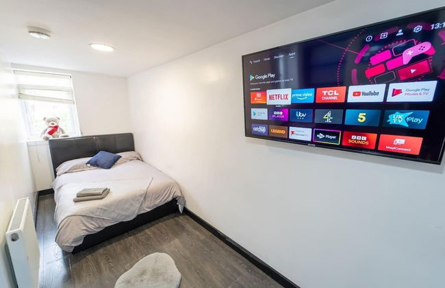 Studio Close to Selly Oak Train Station - Photo 2