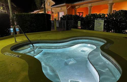 Quiet Disney Condo w/ Balcony ~ 2 Miles to Disney World! - Foto 30