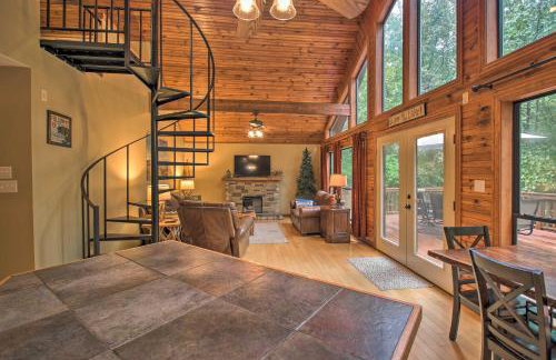 Waterfront Lake Dardanelle Home with Dock and Fire Pit - Foto 10