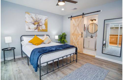 Spacious Delightful 4 BR/ 3 BA Close to Downtown - Foto 44