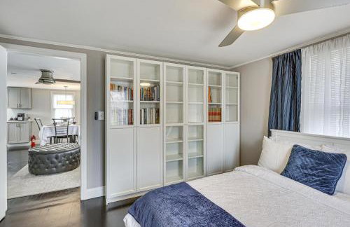 Modern Terryville Cottage with Deck and Lake View! - Foto 14