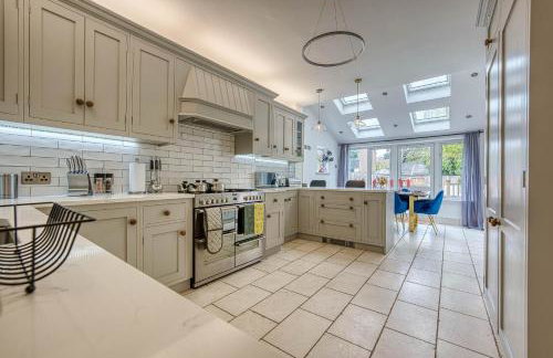 Spacious House in Nottingham - Sleeps 16 - Foto 7