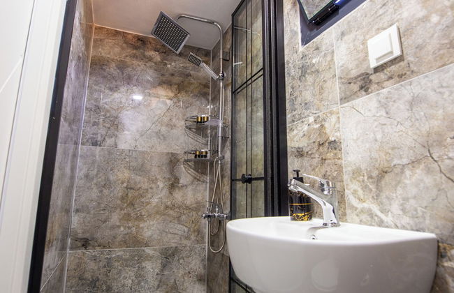 Prive Mini Homes & Camping - Photo 21