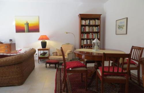 Weisses-Haus-am-Kurpark-Fewo-Gartenblick - Foto 6