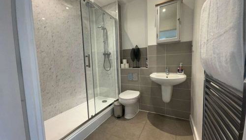 Luxury 1 bedroom, 1 bath apartment by MCF - Foto 4