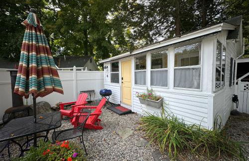 Cottage 7 - Stand Alone Queen Bed Child Loft w Twin Private Bath Kitchenette Pets Allowed Fee applies - Foto 16