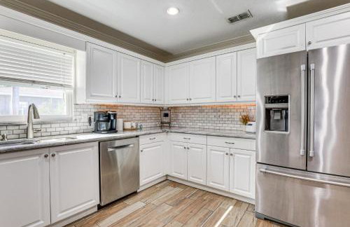 Pet-Friendly Home with Heated Pool in Bradenton - Foto 7