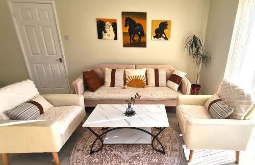 The Art Gallery Guest House - Newport Cozy 3-Bedroom Home - Foto 10