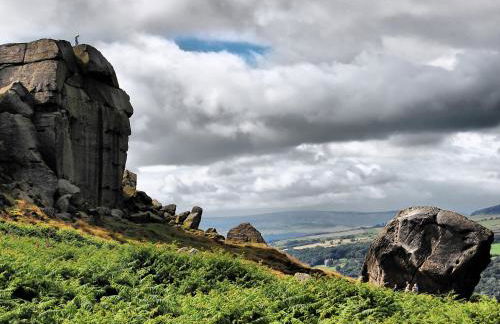 Two-bedroom Cottage - Sandstone Garden Patio - Free Parking - Pets Welcome - Foto 50