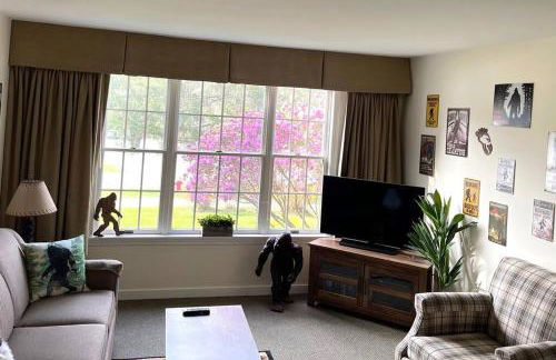 Unique Yeti-Theme Ski On Off Suite Jiminy-Sleeps 4 - Foto 3