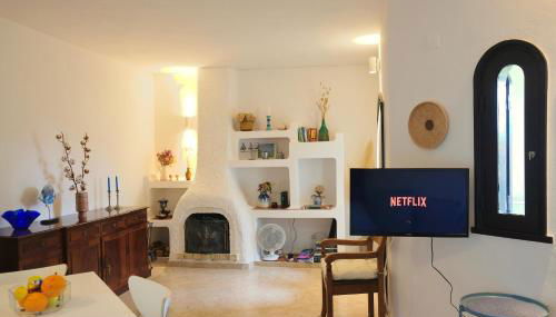 Peaceful & Spacious Apt with Parking & Queen Bed - Foto 5