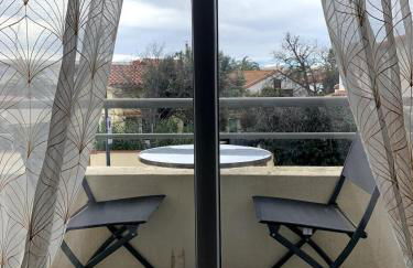 Grand Studio avec Balcon au pied de la Plage Clim Wifi - Foto 2