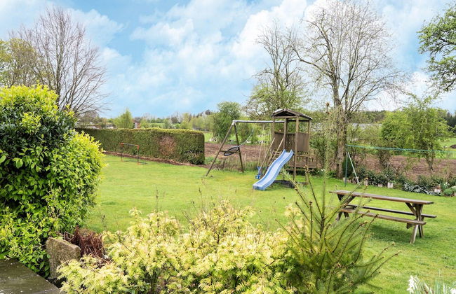 Holiday Home in Lierneux With Private Garden - Photo 34