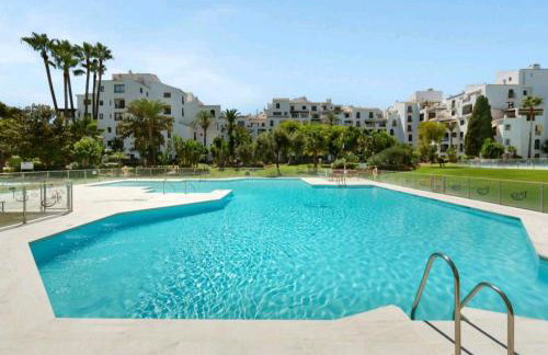 OASIS Apartment with 2 bedrooms in Jardines del Puerto - Photo 17