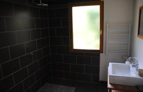 Insolite Bois Cailloux avec Spa - Foto 45
