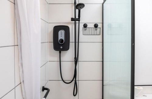 The Balham Hideaway - Photo 38