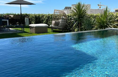 New LUXURY apartment with sea view and PRIVATE heated pool, 50m from the beach - Foto 57