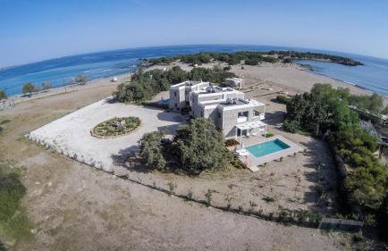 Cedar Bay Beachside Villas - Photo 12