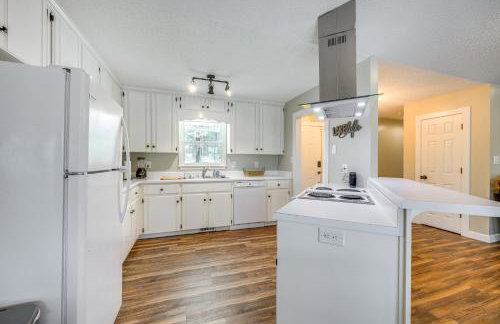 Lakefront Milledgeville Home with Private Dock! - Foto 9