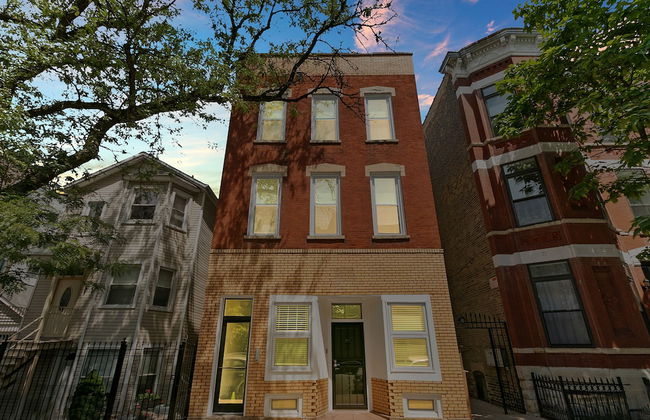 2BR Comfy and Stylish Apt in West Town - Erie 1R - Foto 47