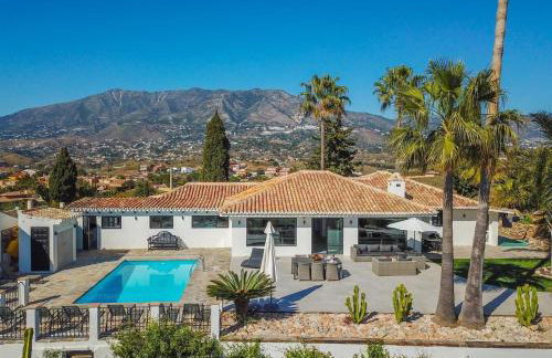 Amazing villa with panoramic views - Photo 39
