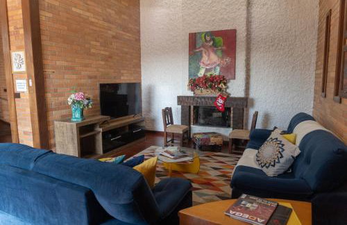 Casa com Vista, Lareira e Churrasqueira na Serra - Foto 6