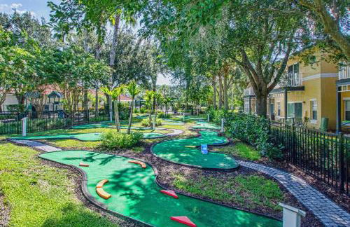 Mickeys Sunspot - 6 bed Emerald Island Resort pool home - Foto 59