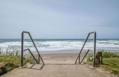 Amazing Ocean View Suite - Sleeps Six - Pool Access & Hot Tub - Foto 24