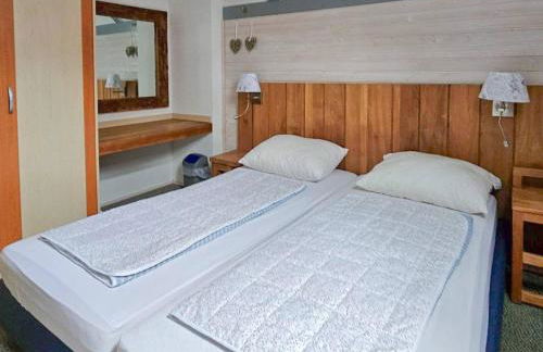 Ferienhaus "Gestiefelter Kater" am See im Bergland - Photo 13