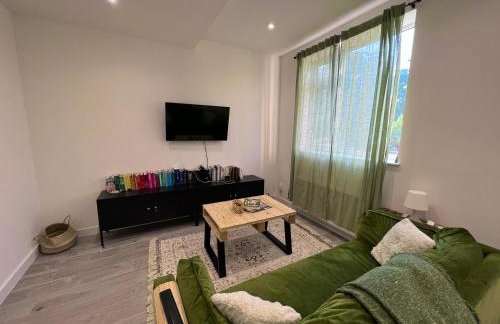 Lovely 1-bedroom flat with Patio - Foto 9