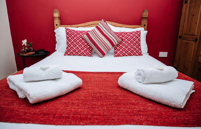 Woodhouse Lodge - Photo 11